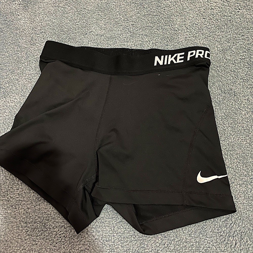 NIKE pro shorts!